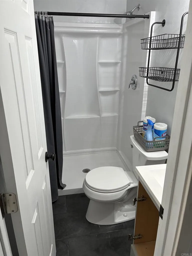 586 DEL MAR AVE #B Chula Vista, CA 91910