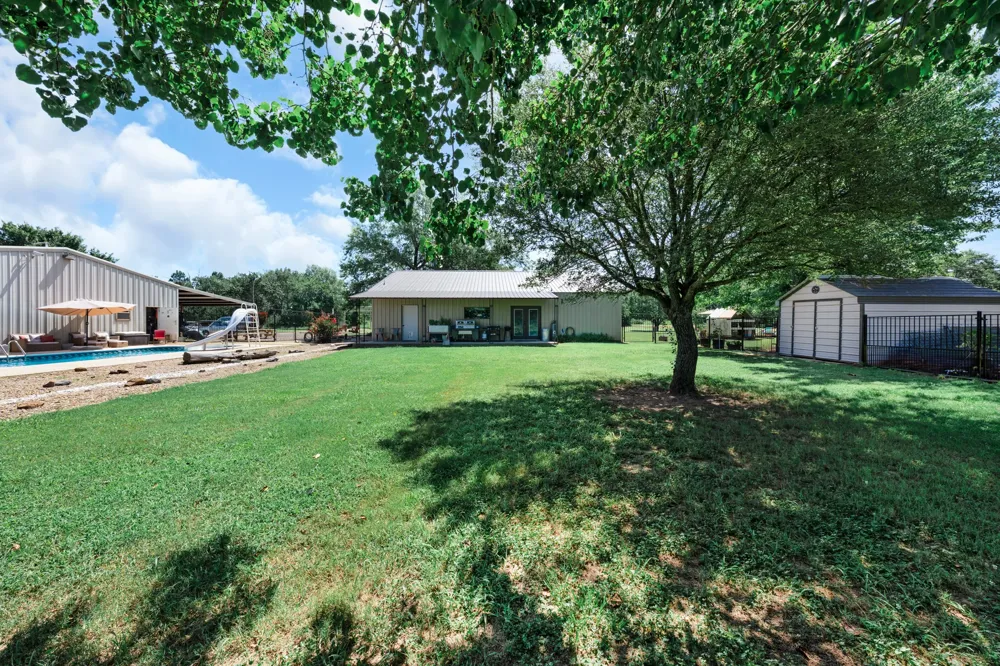 50 County Road 13200 Blossom, TX 75416