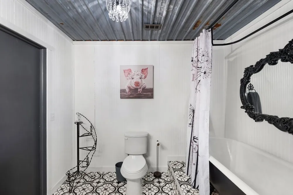 50 County Road 13200 Blossom, TX 75416
