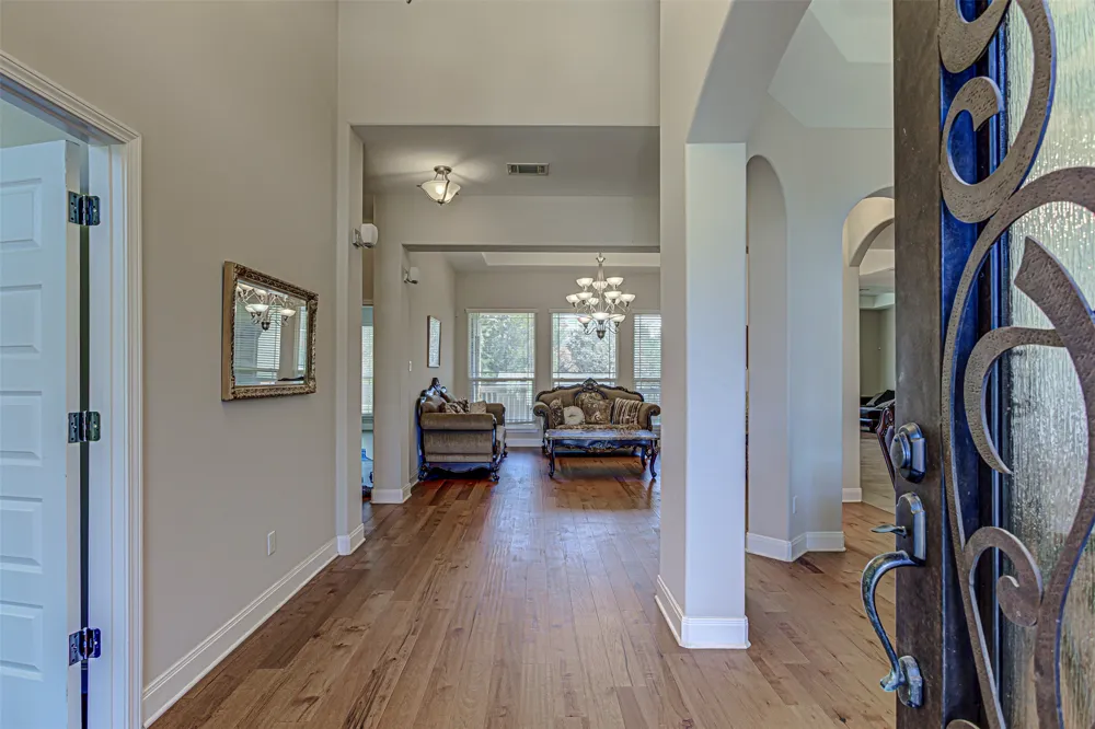 105 Arbors Circle Elgin, TX 78621