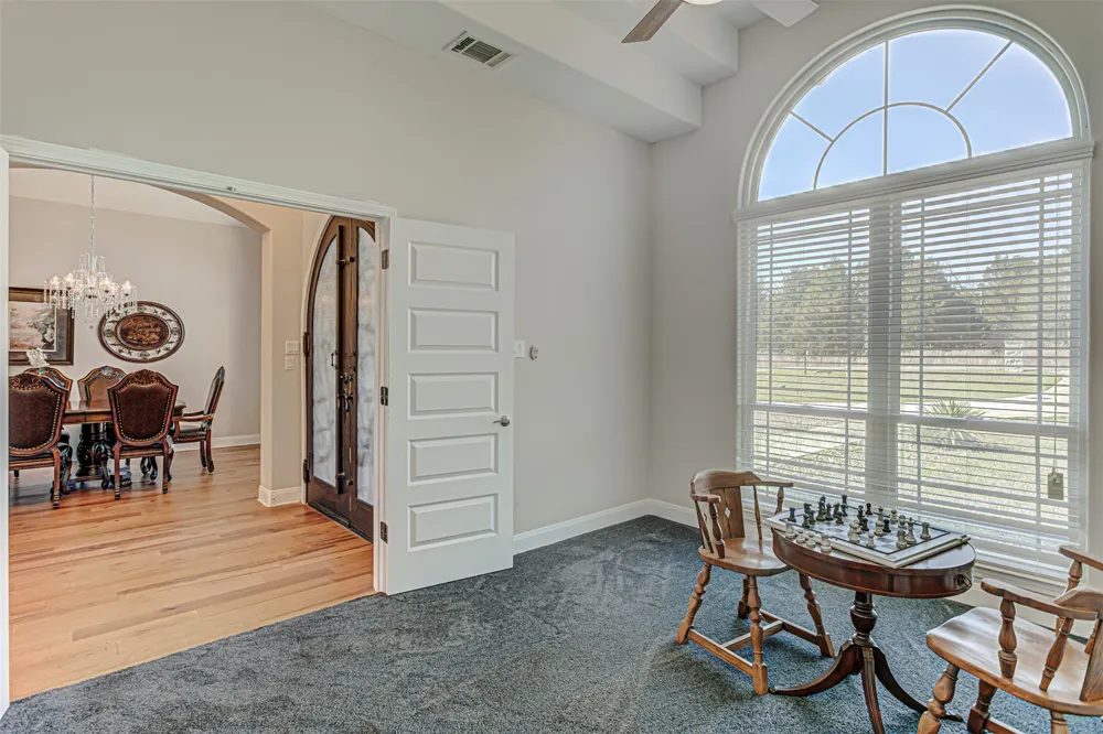 105 Arbors Circle Elgin, TX 78621