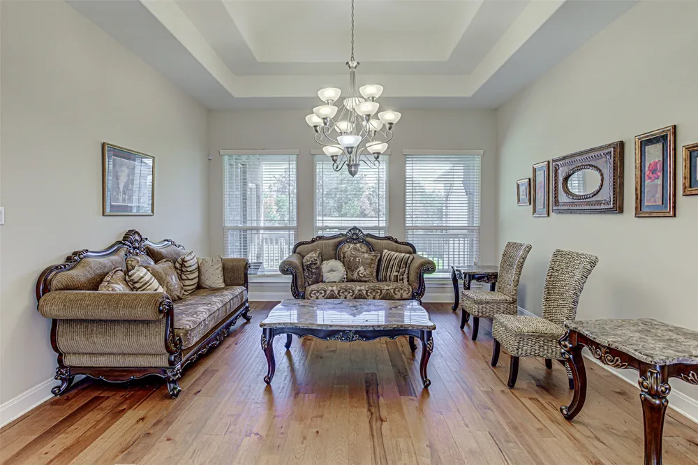 105 Arbors Circle Elgin, TX 78621
