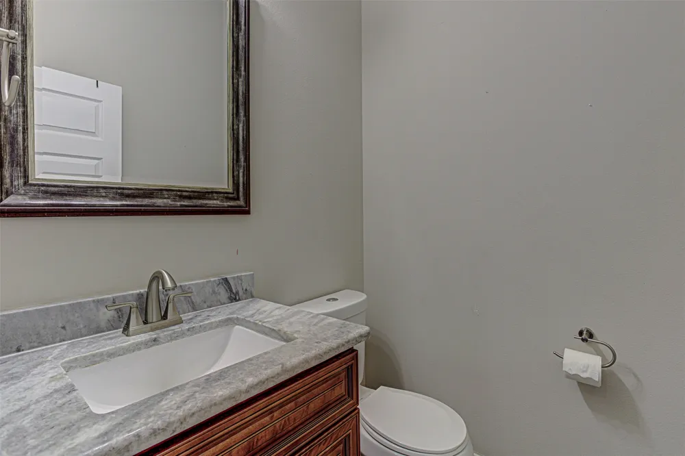 105 Arbors Circle Elgin, TX 78621