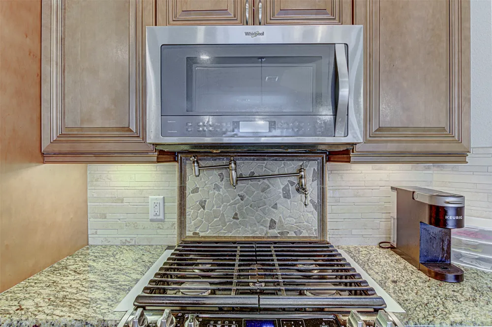 105 Arbors Circle Elgin, TX 78621