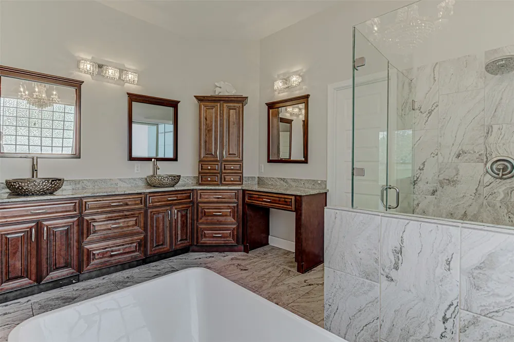 105 Arbors Circle Elgin, TX 78621
