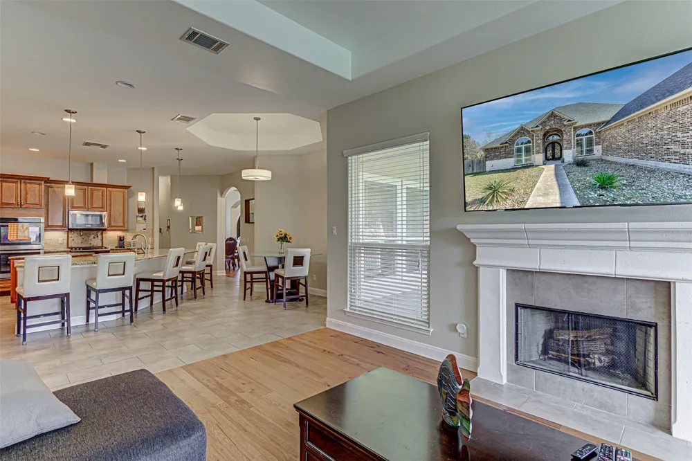105 Arbors Circle Elgin, TX 78621