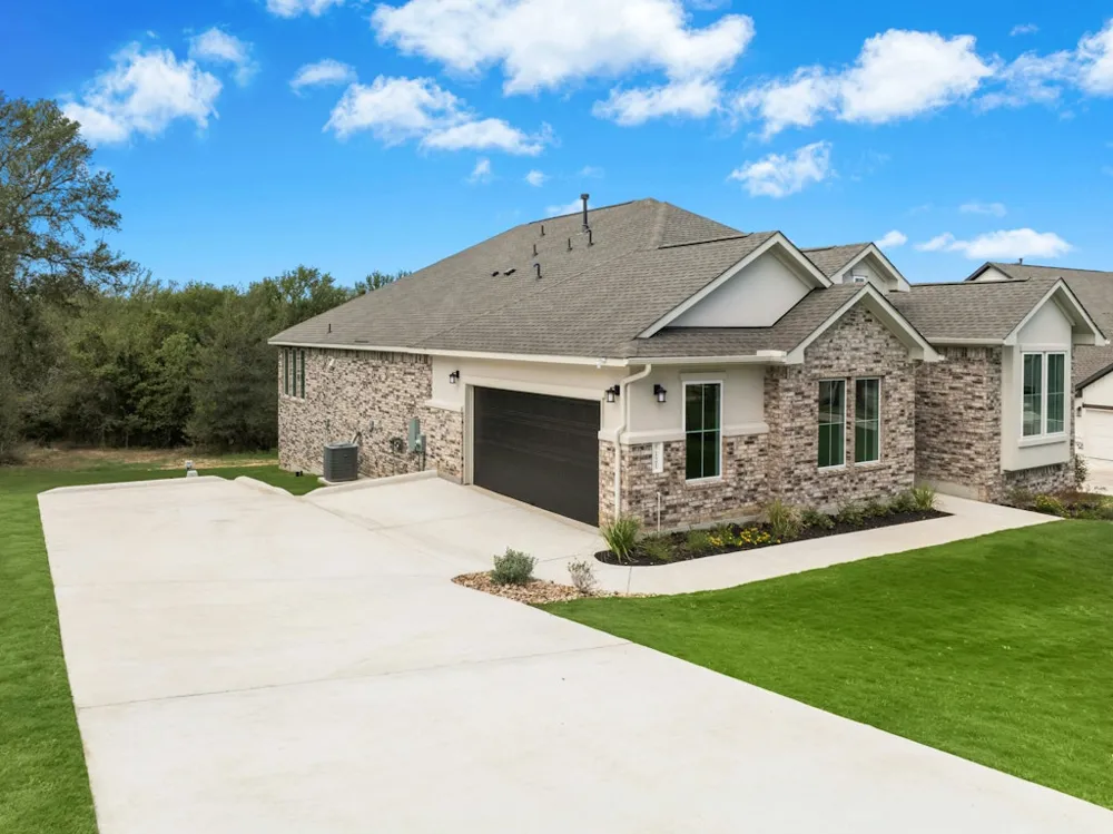 121 Booted Eagle Claw Cove Cedar Creek, TX 78612