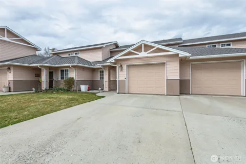 111 Whitebirch Place #C