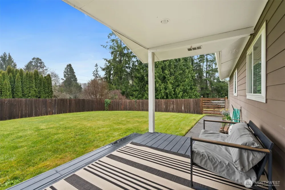 1346 W Third Street South Bend, WA 98586