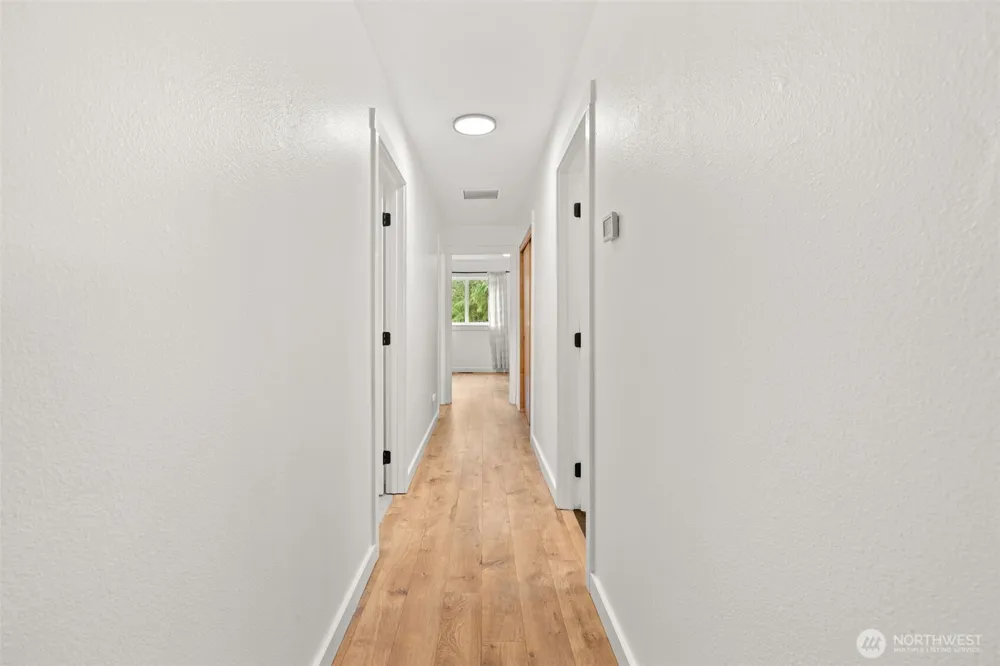 1346 W Third Street South Bend, WA 98586
