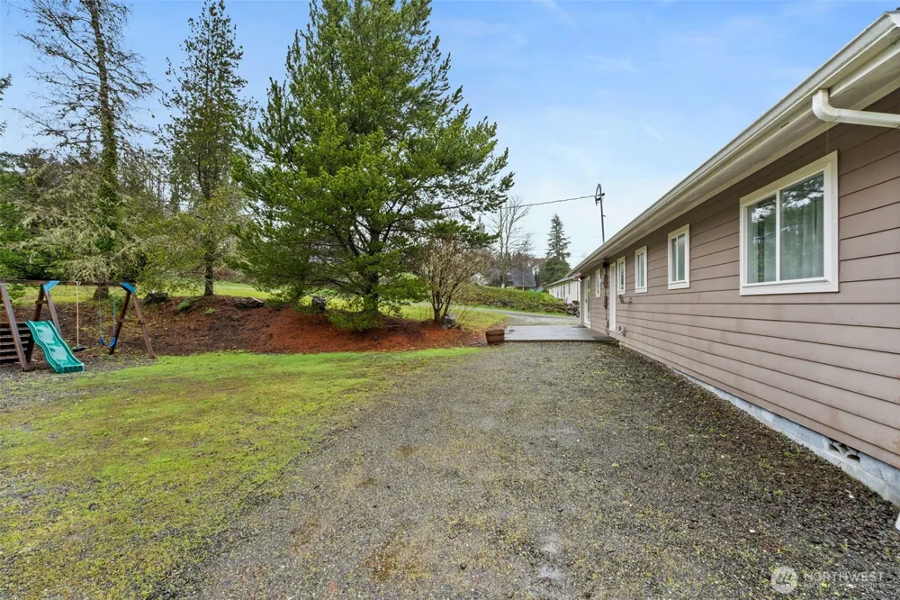 1346 W Third Street South Bend, WA 98586