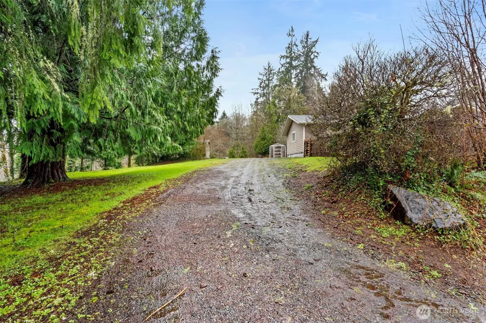 1346 W Third Street South Bend, WA 98586