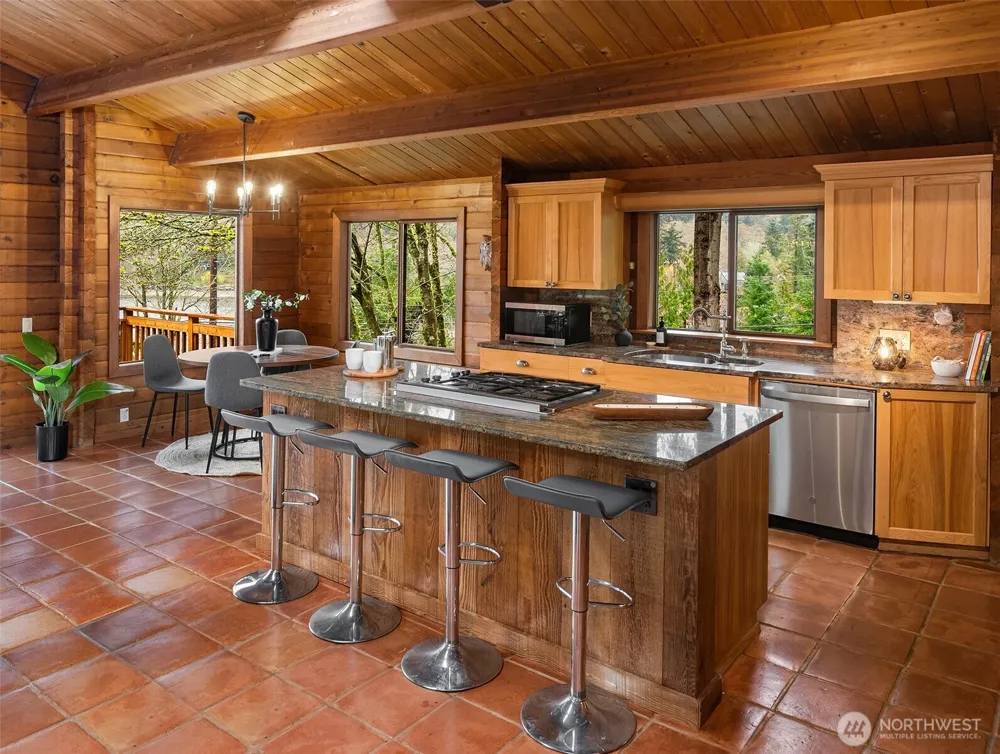 8121 SW 222nd Place Vashon, WA 98070