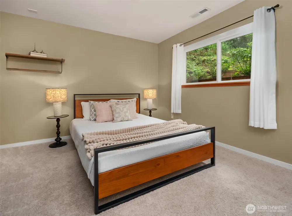 8121 SW 222nd Place Vashon, WA 98070