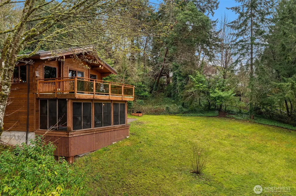 8121 SW 222nd Place Vashon, WA 98070