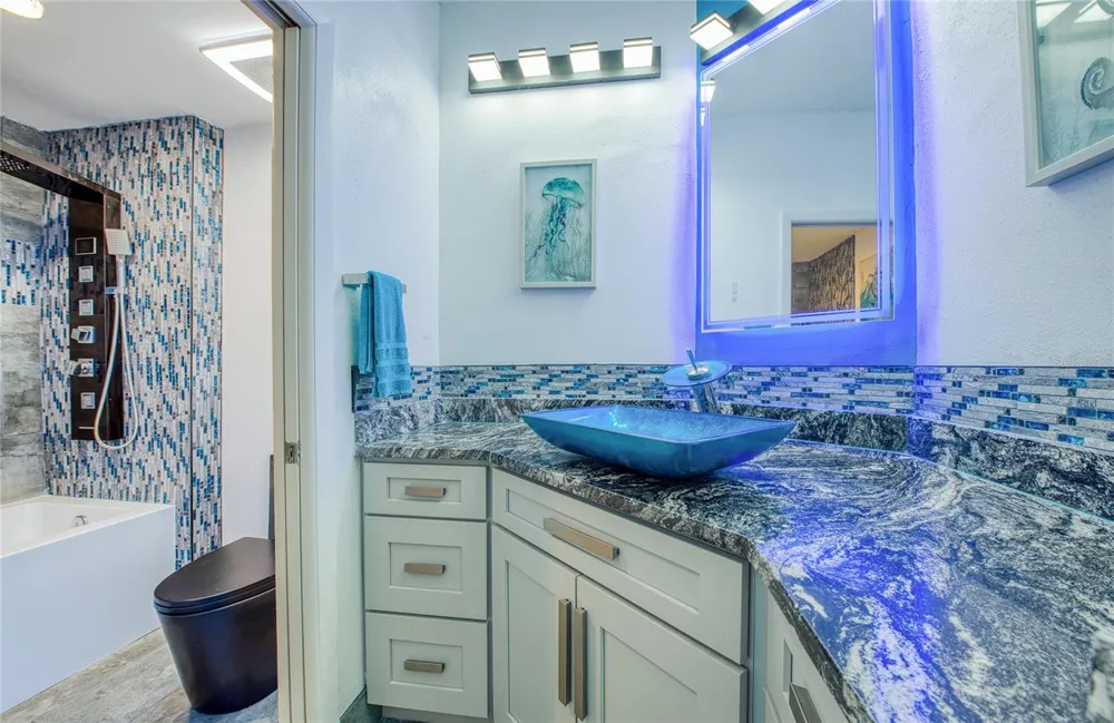 7979 SAILBOAT KEY BOULEVARD S #208 South Pasadena, FL 33707