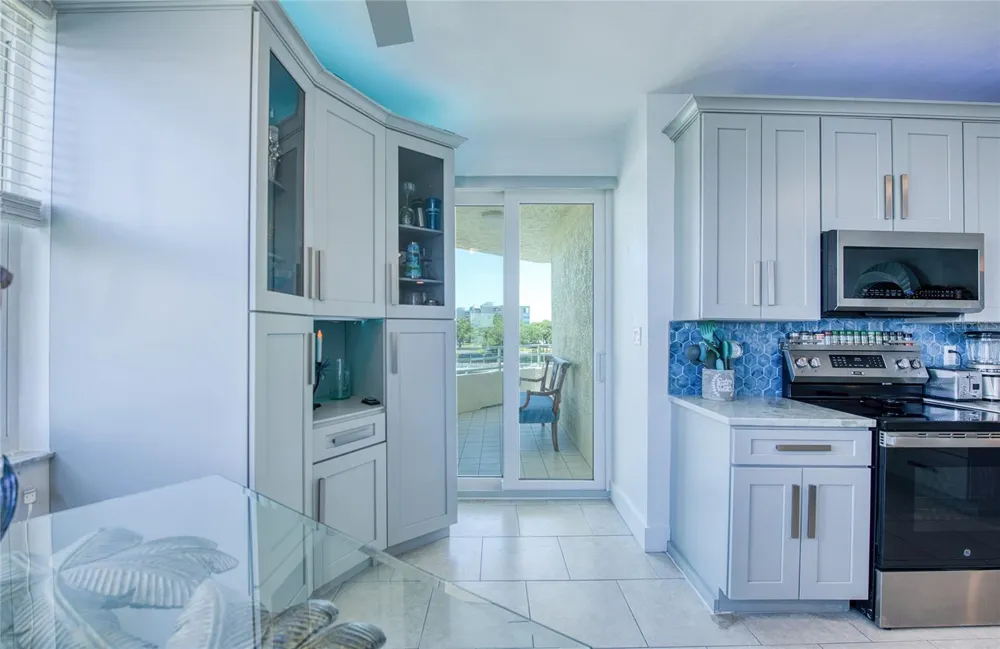 7979 SAILBOAT KEY BOULEVARD S #208 South Pasadena, FL 33707