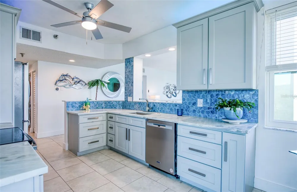 7979 SAILBOAT KEY BOULEVARD S #208 South Pasadena, FL 33707