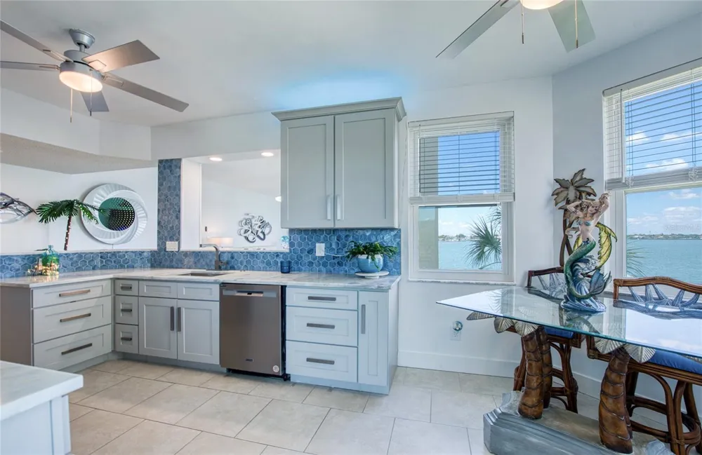 7979 SAILBOAT KEY BOULEVARD S #208 South Pasadena, FL 33707