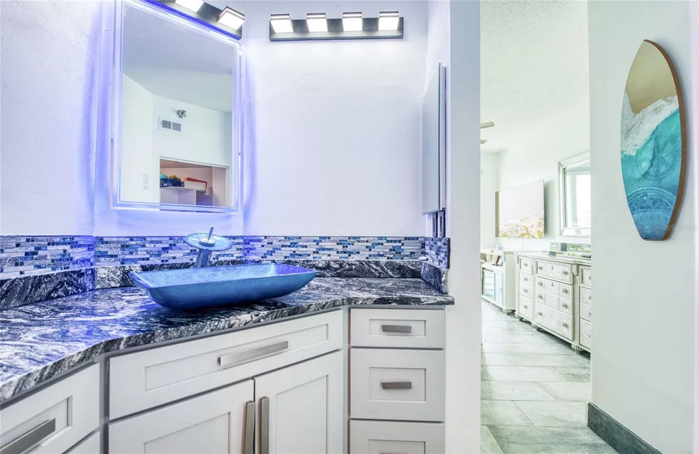 7979 SAILBOAT KEY BOULEVARD S #208 South Pasadena, FL 33707