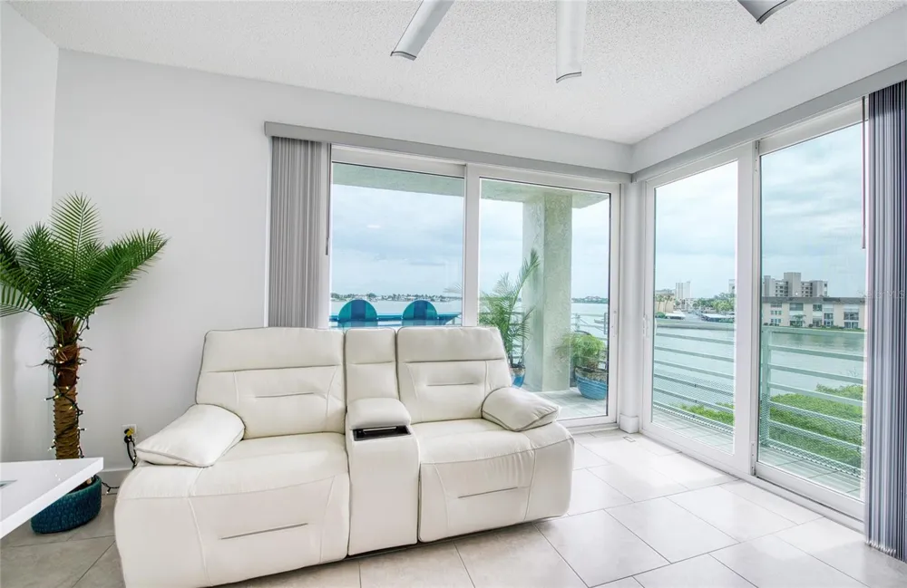 7979 SAILBOAT KEY BOULEVARD S #208 South Pasadena, FL 33707
