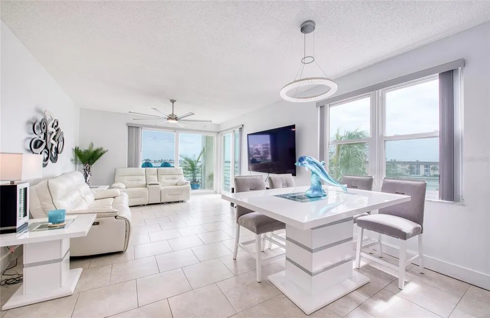 7979 SAILBOAT KEY BOULEVARD S #208 South Pasadena, FL 33707