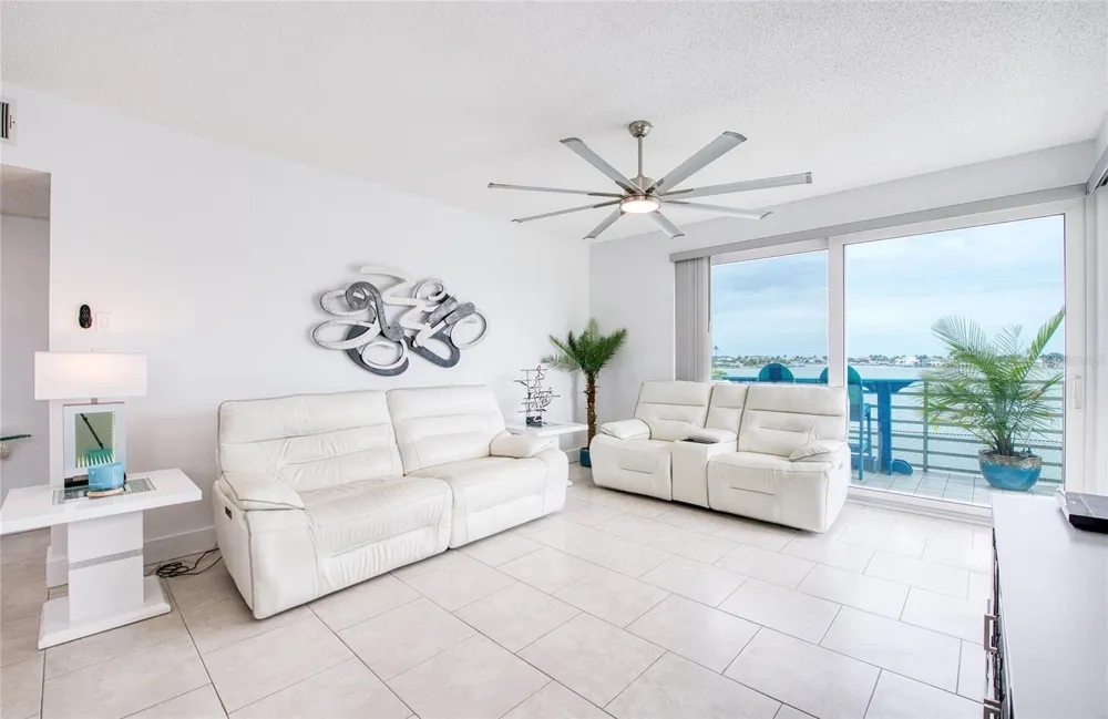7979 SAILBOAT KEY BOULEVARD S #208 South Pasadena, FL 33707