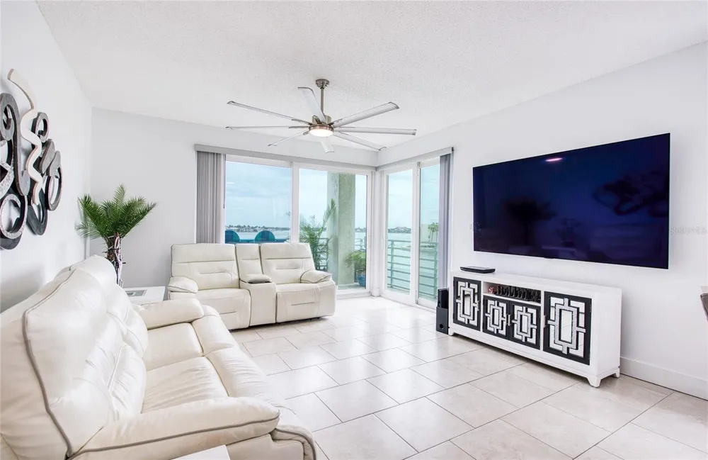 7979 SAILBOAT KEY BOULEVARD S #208 South Pasadena, FL 33707