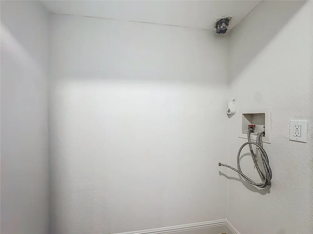 1018 DOWD AVENUE Orlando, FL 32804