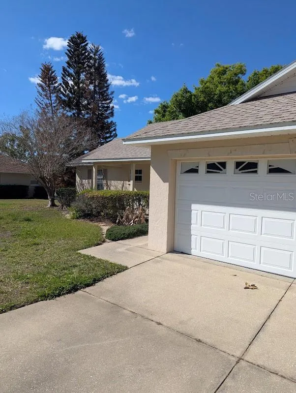 108 TWIN LAKE CIRCLE Umatilla, FL 32784