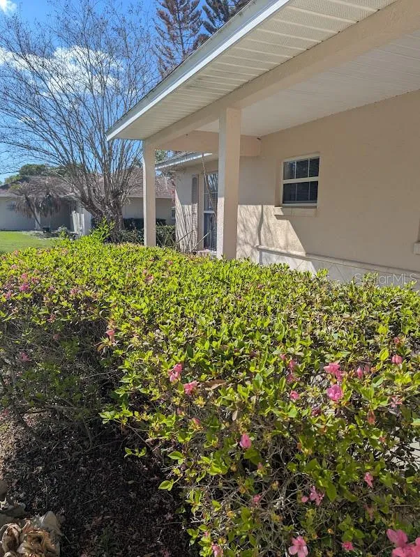 108 TWIN LAKE CIRCLE Umatilla, FL 32784