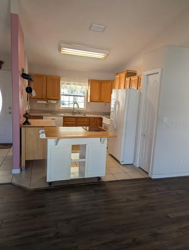 108 TWIN LAKE CIRCLE Umatilla, FL 32784