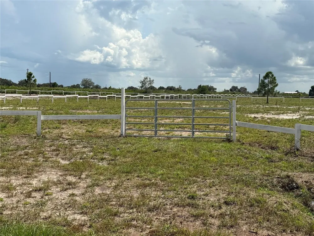 20380 NW 250TH STREET Okeechobee, FL 34972