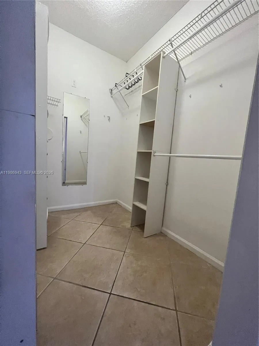 1000 Scotia Dr #101 Hypoluxo, FL 33462