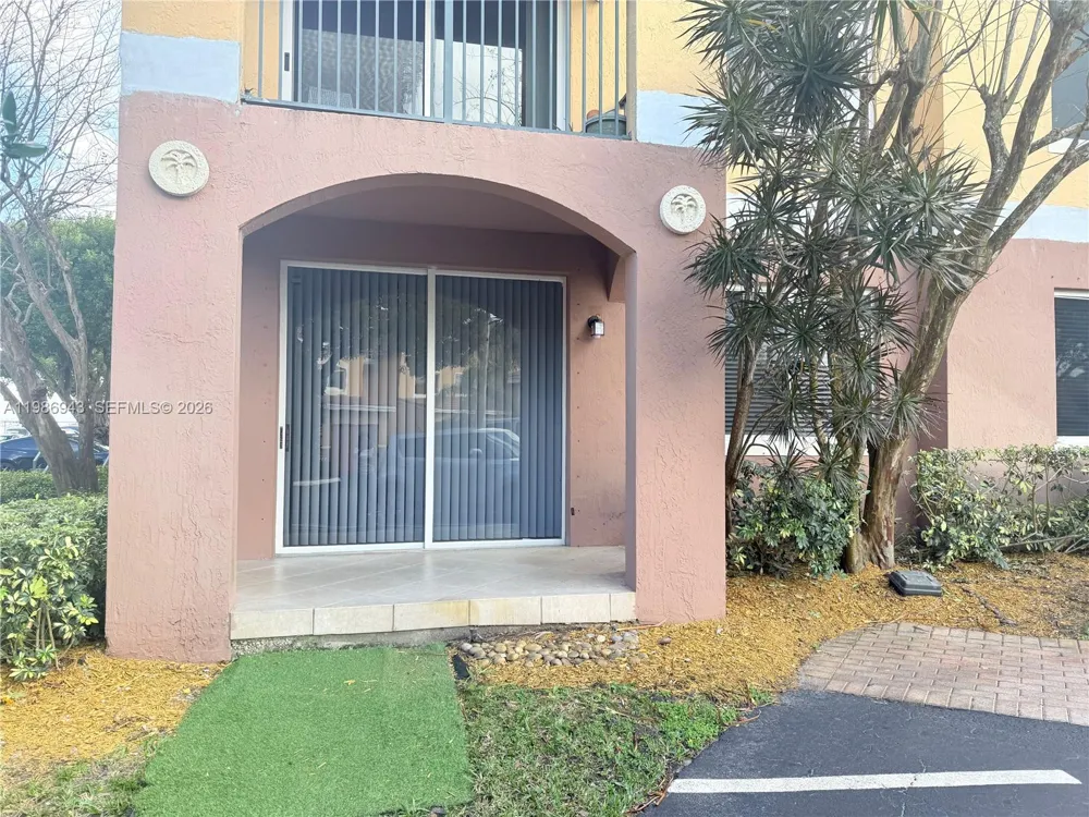 1000 Scotia Dr #101 Hypoluxo, FL 33462