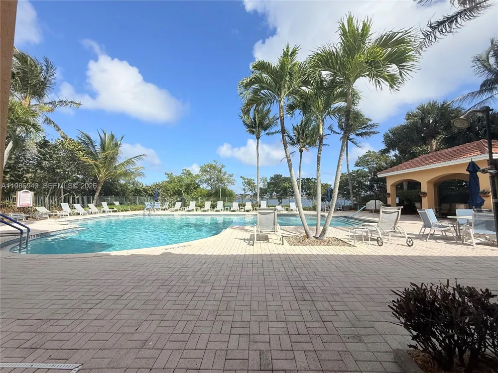 1000 Scotia Dr #101 Hypoluxo, FL 33462