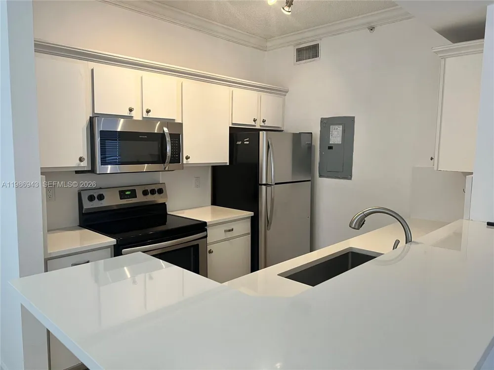 1000 Scotia Dr #101 Hypoluxo, FL 33462