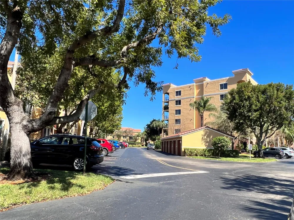 1000 Scotia Dr #101 Hypoluxo, FL 33462