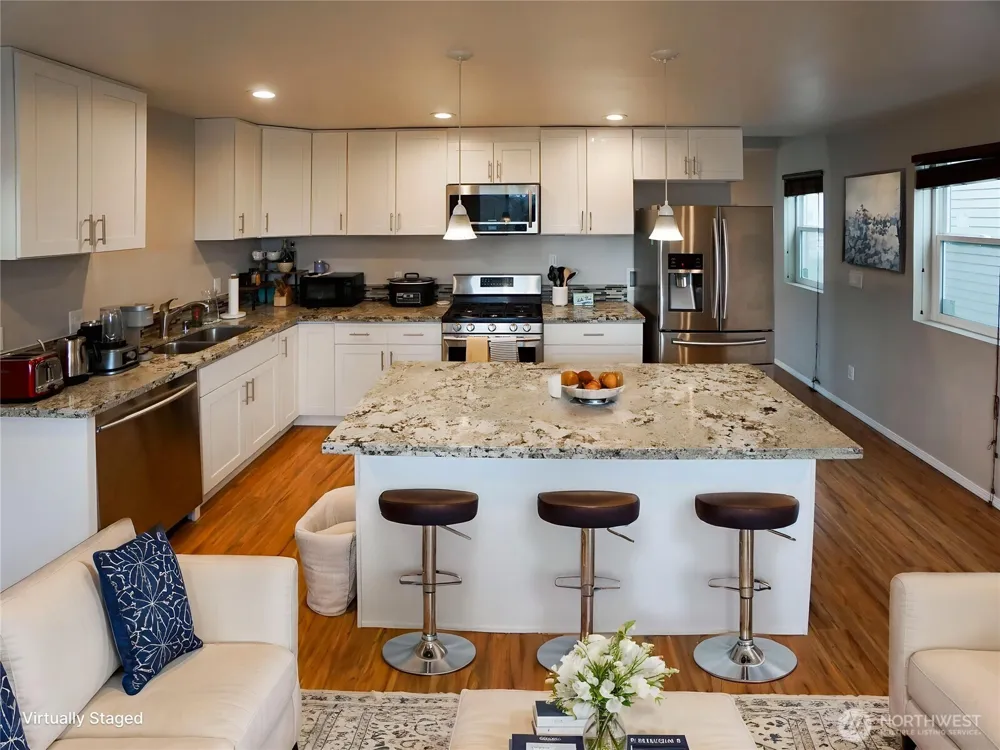 14948 6th Avenue S Burien, WA 98168