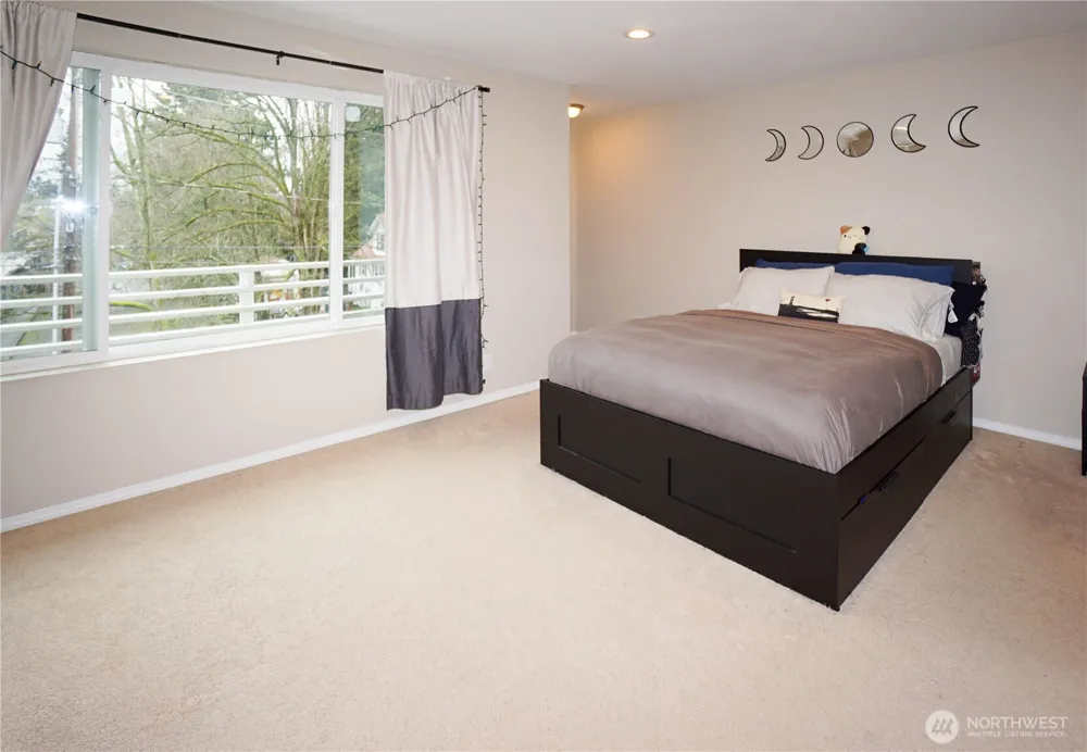 14948 6th Avenue S Burien, WA 98168