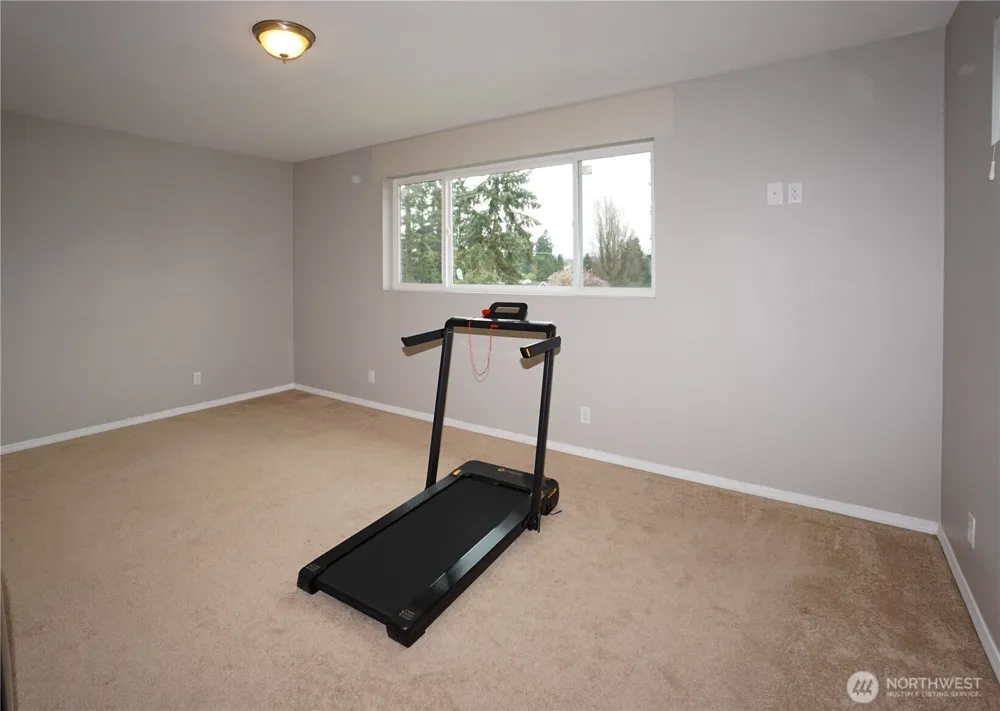 14948 6th Avenue S Burien, WA 98168