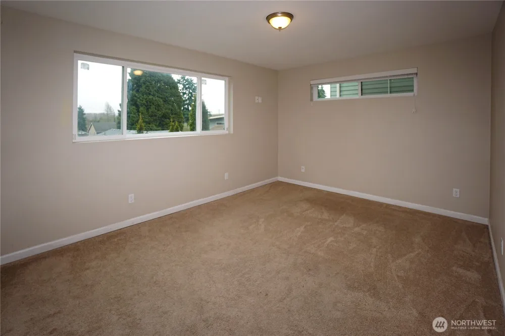 14948 6th Avenue S Burien, WA 98168