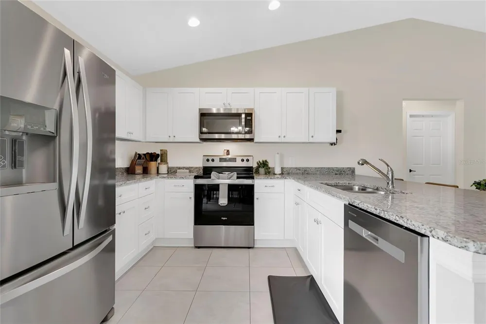 1725 NE 160TH PLACE Citra, FL 32113