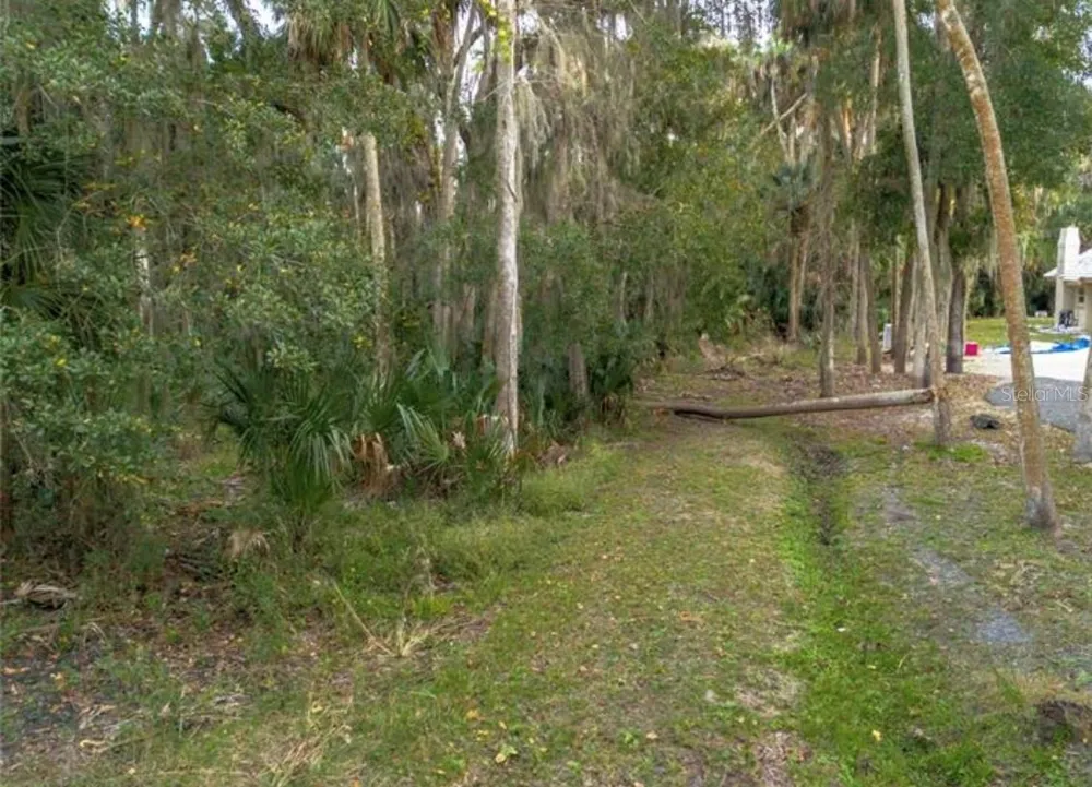 E PARK TRAIL Deltona, FL 32725