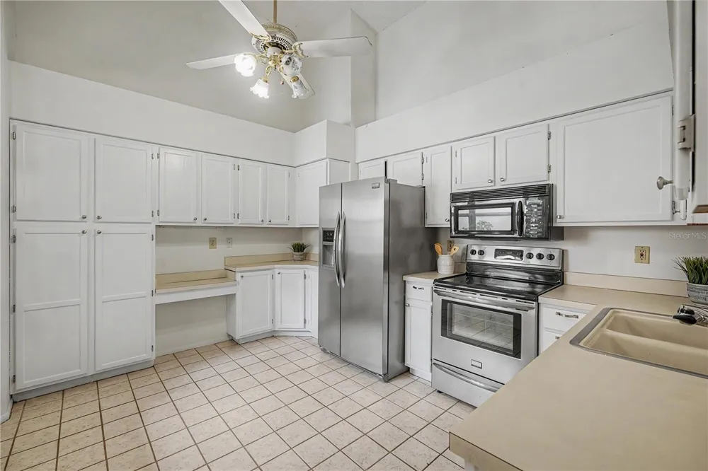 3960 MERMOOR DRIVE Palm Harbor, FL 34685