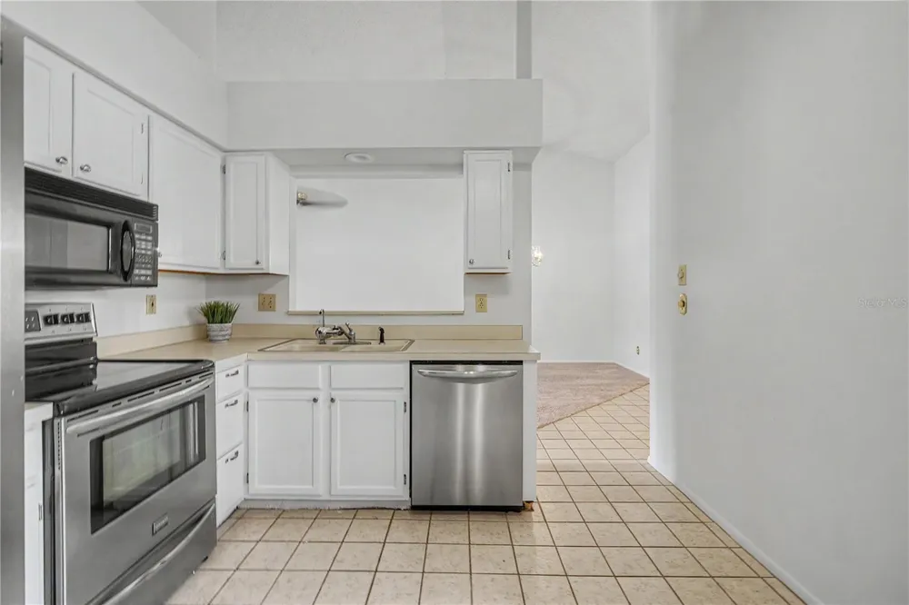 3960 MERMOOR DRIVE Palm Harbor, FL 34685