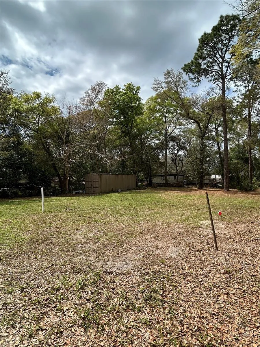 4TH STREET Altoona, FL 32702
