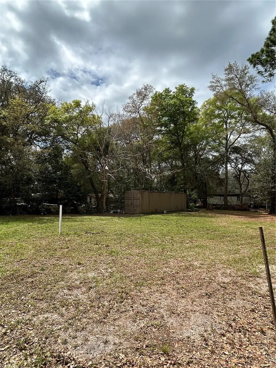 4TH STREET Altoona, FL 32702