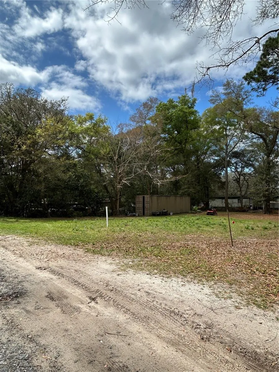 4TH STREET Altoona, FL 32702