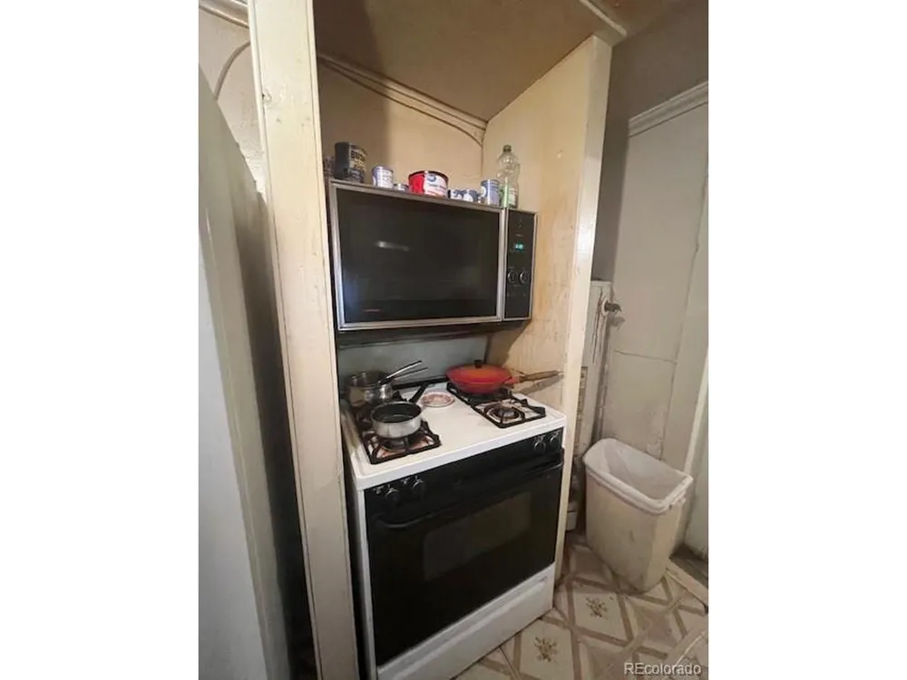 922 8th Street Alamosa, CO 81101